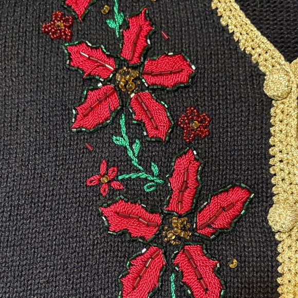 Segue Noel Festive Black Knit Vest with Red Floral Design Size Medium - Picture 11 of 12